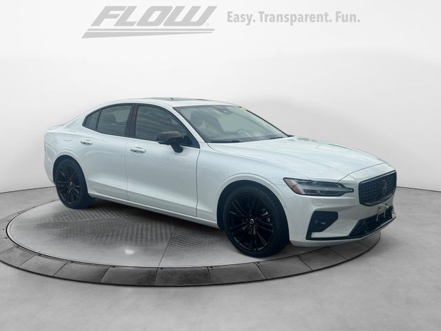 2024 VOLVO S60