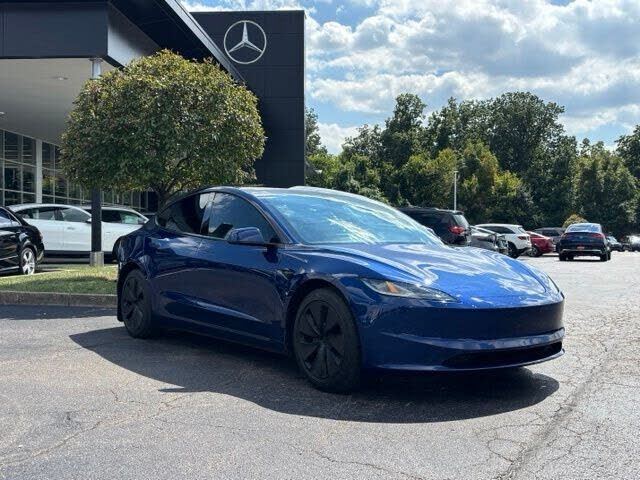 2024 TESLA Model 3