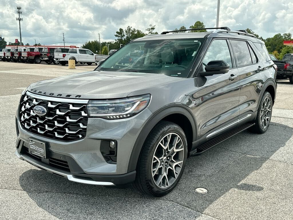 2025 FORD Explorer