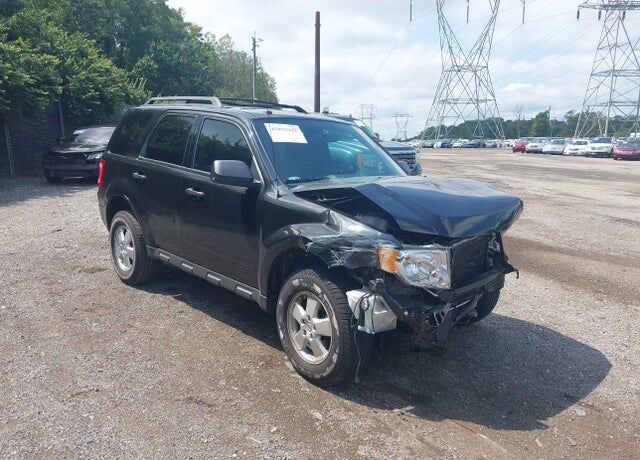 2011 FORD Escape
