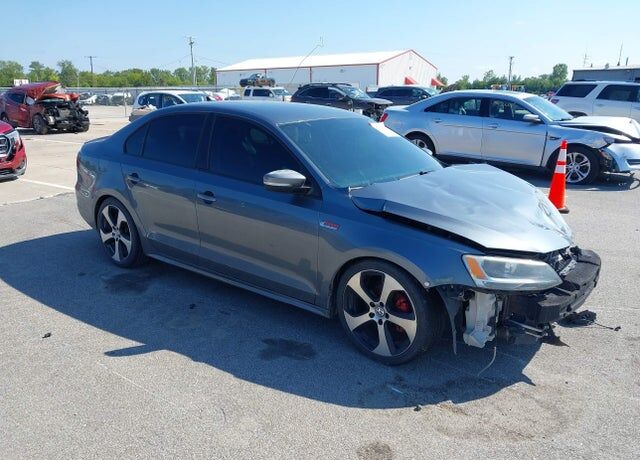 2014 VOLKSWAGEN Jetta