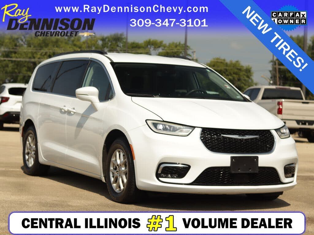 2022 CHRYSLER Pacifica