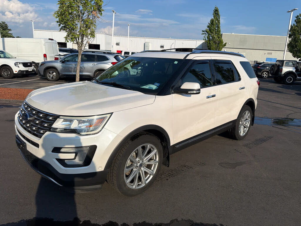 2017 FORD Explorer