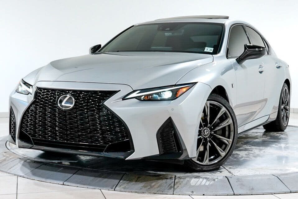 2025 LEXUS IS