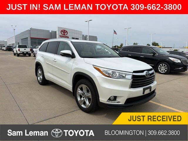 2016 TOYOTA Highlander