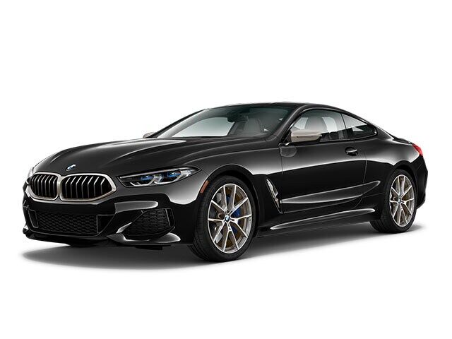 2022 BMW M8