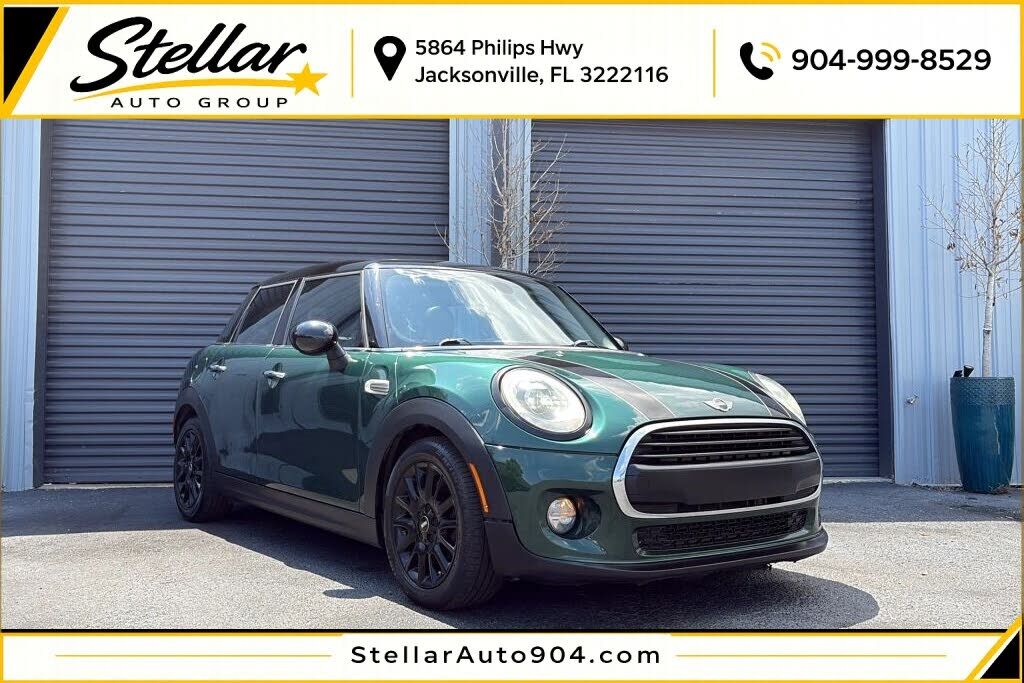 2017 MINI Cooper