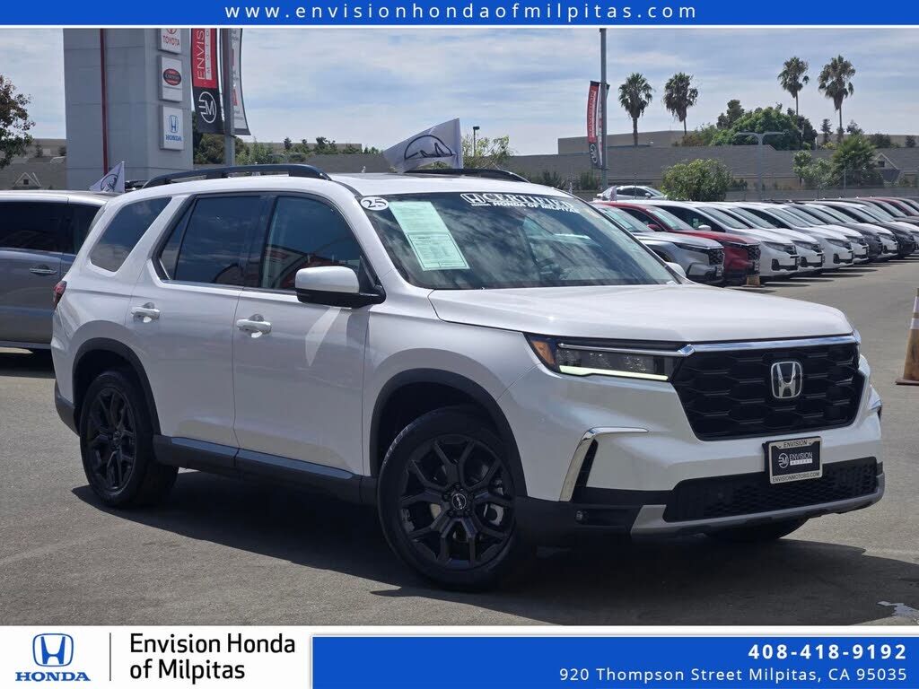 2025 HONDA Pilot