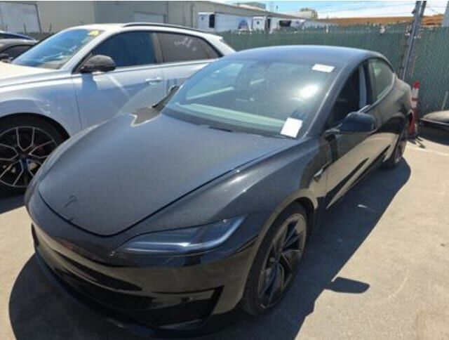 2026 TESLA Model 3