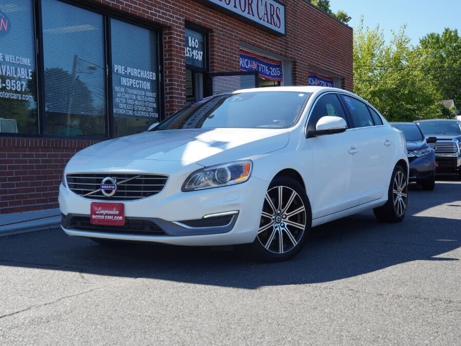 2018 VOLVO S60