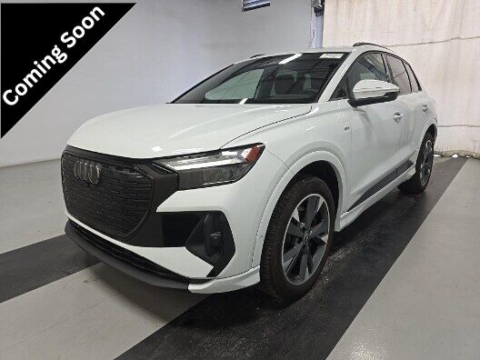 2023 AUDI Q4