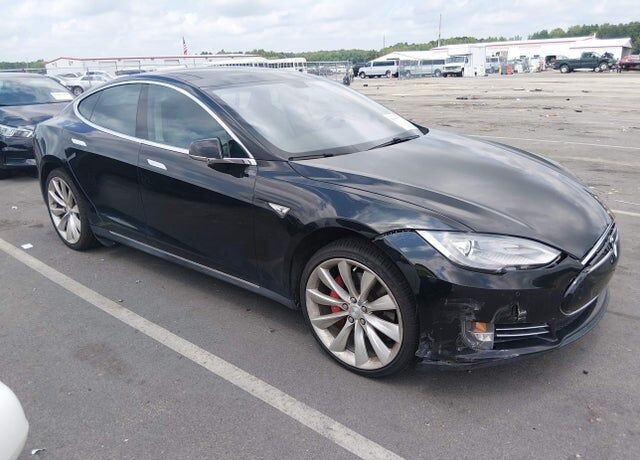 2014 TESLA Model S