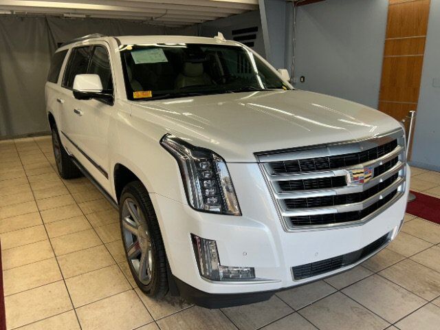2016 CADILLAC Escalade