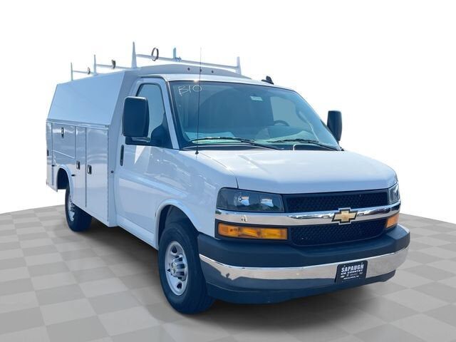 2026 CHEVROLET Express