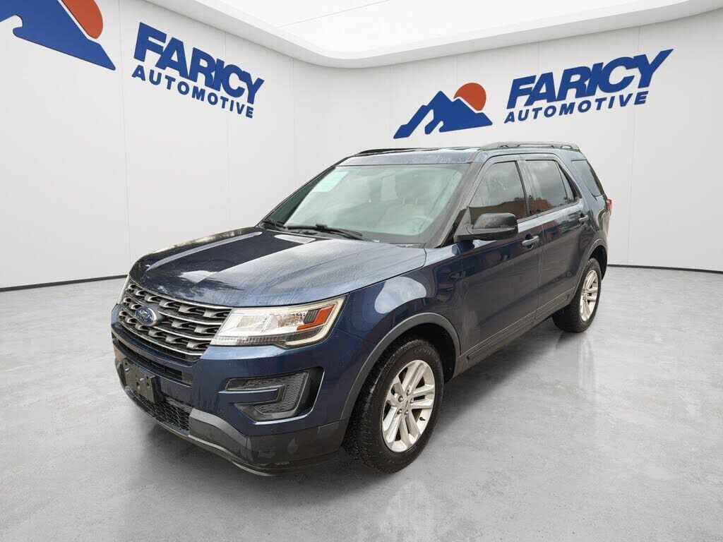 2017 FORD Explorer
