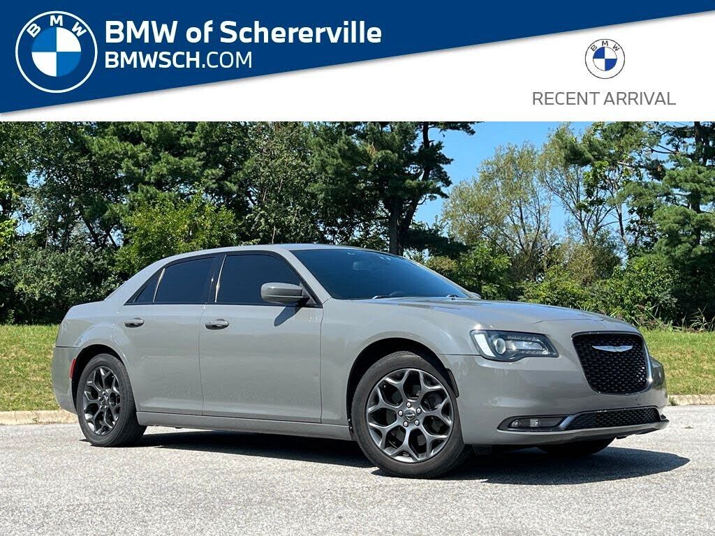 2019 CHRYSLER 300