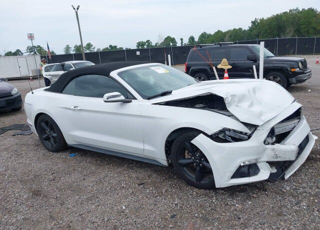 2015 FORD Mustang