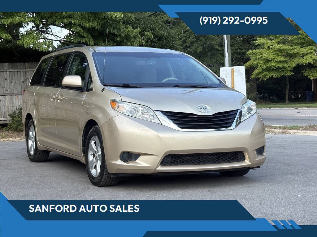 2014 TOYOTA Sienna