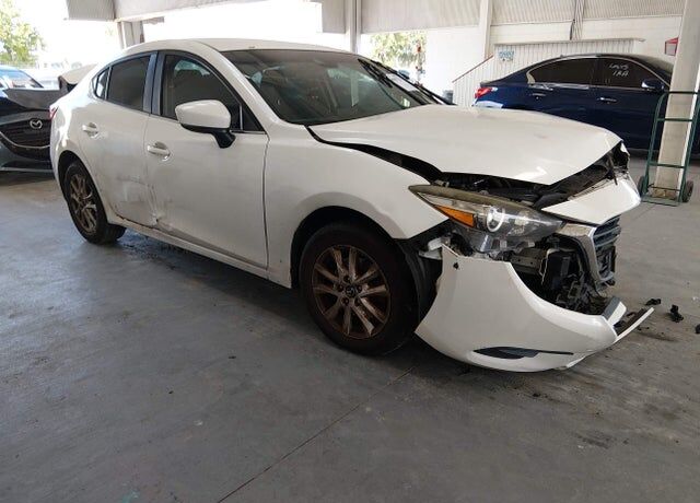 2018 MAZDA Mazda3