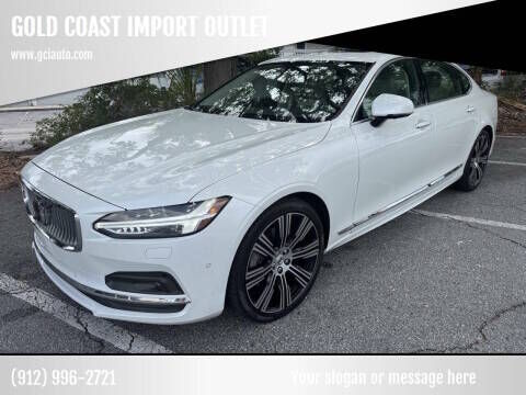 2022 VOLVO S90