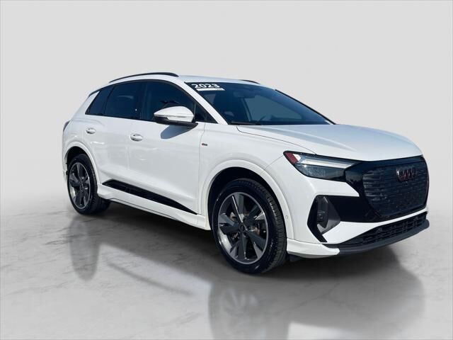 2023 AUDI Q4
