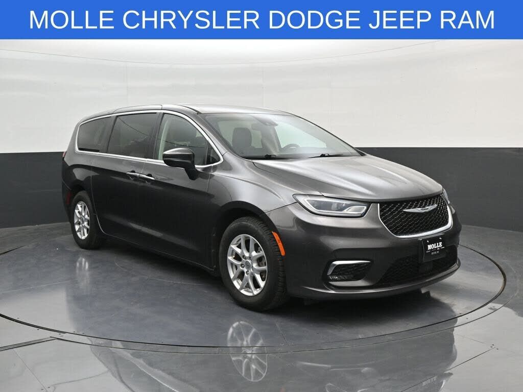 2023 CHRYSLER Pacifica