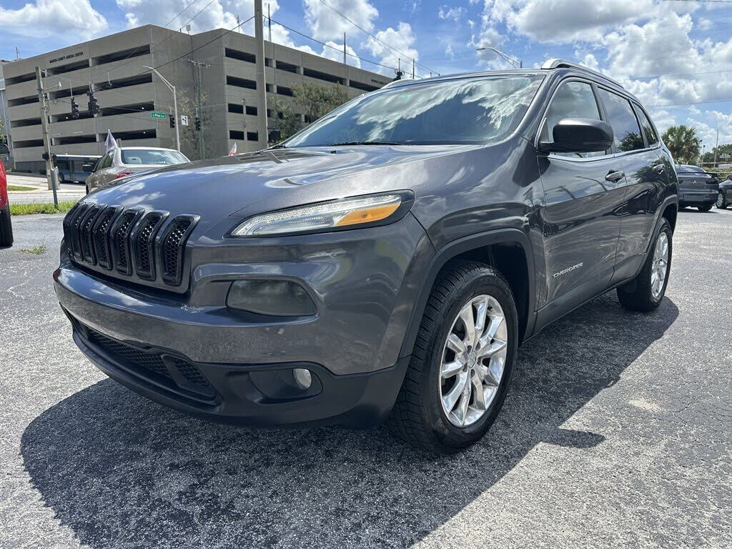 2016 JEEP Cherokee