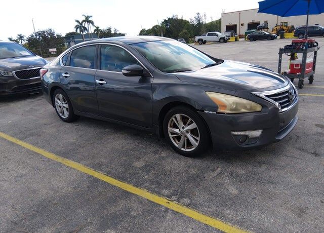 2013 NISSAN Altima