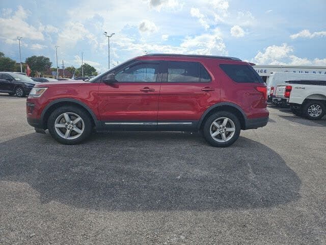 2018 FORD Explorer
