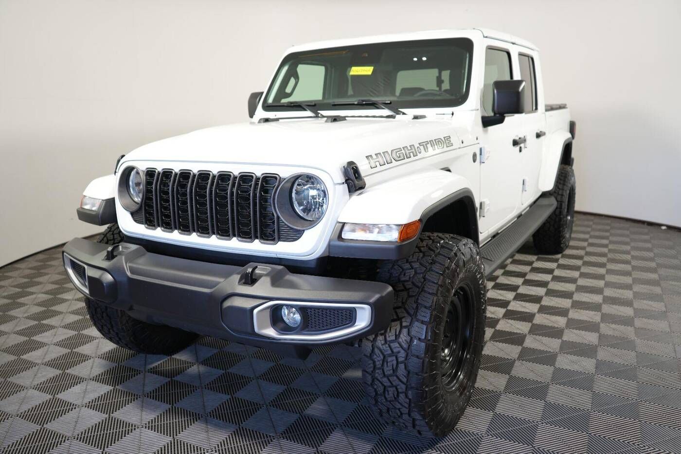 2025 JEEP Gladiator