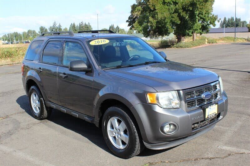 2010 FORD Escape