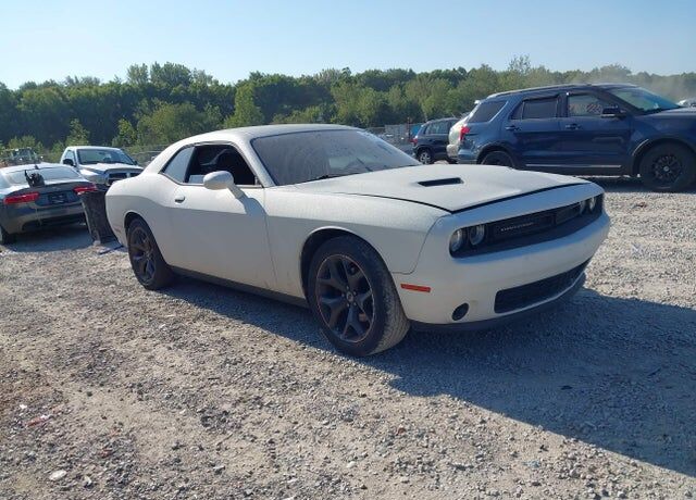 2017 DODGE Challenger