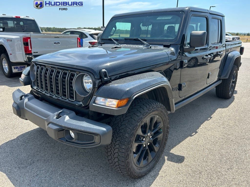 2025 JEEP Gladiator
