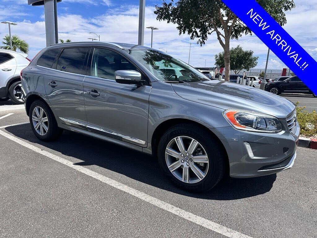 2017 VOLVO XC60