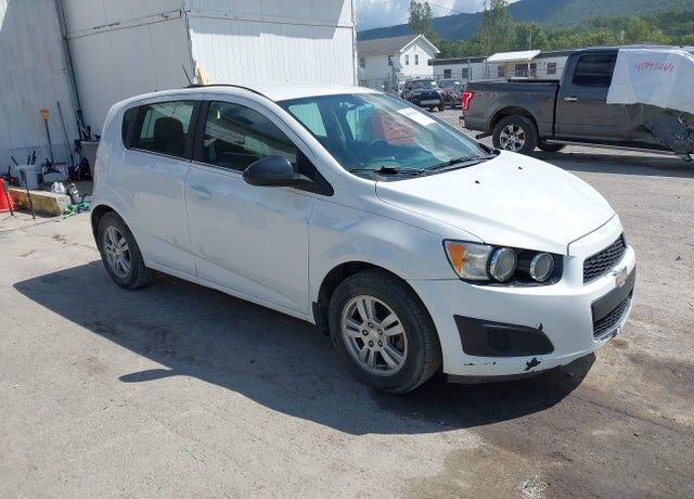 2015 CHEVROLET Sonic