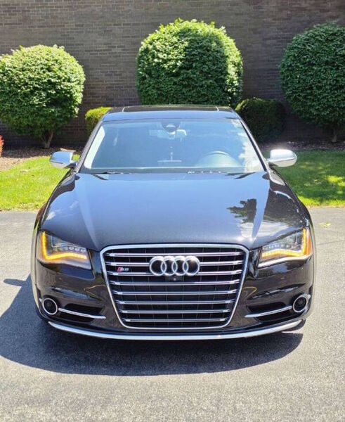 2014 Audi S8
