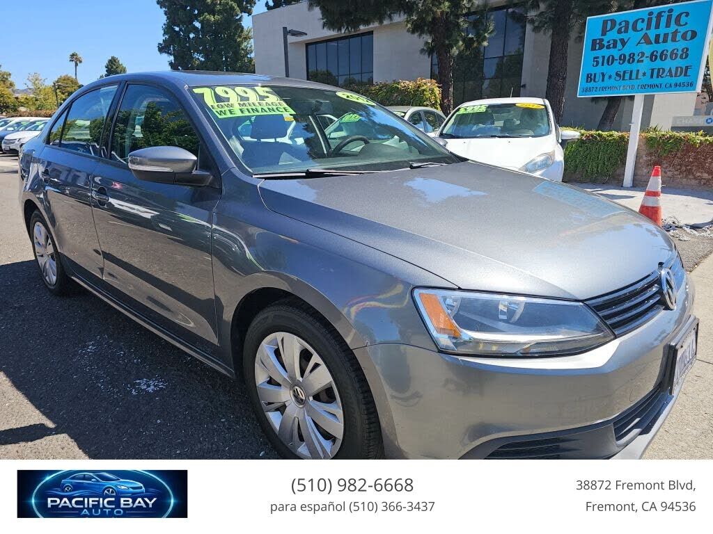 2012 VOLKSWAGEN Jetta