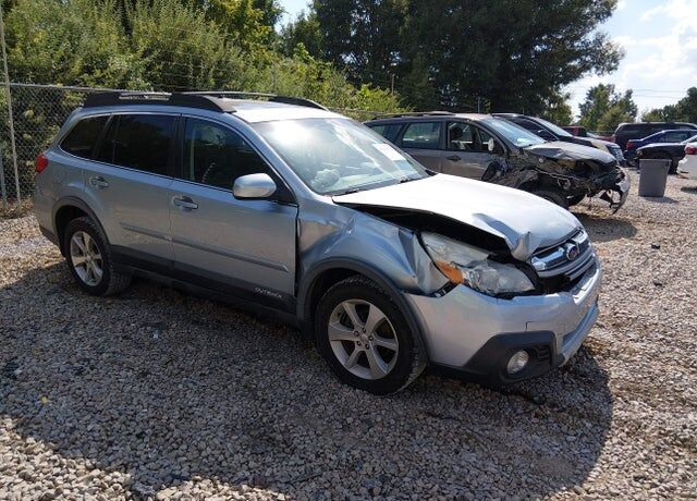 2014 SUBARU Outback
