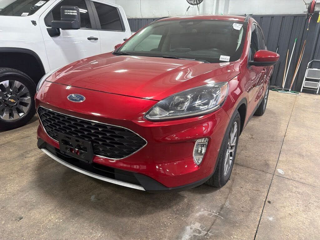 2021 FORD Escape