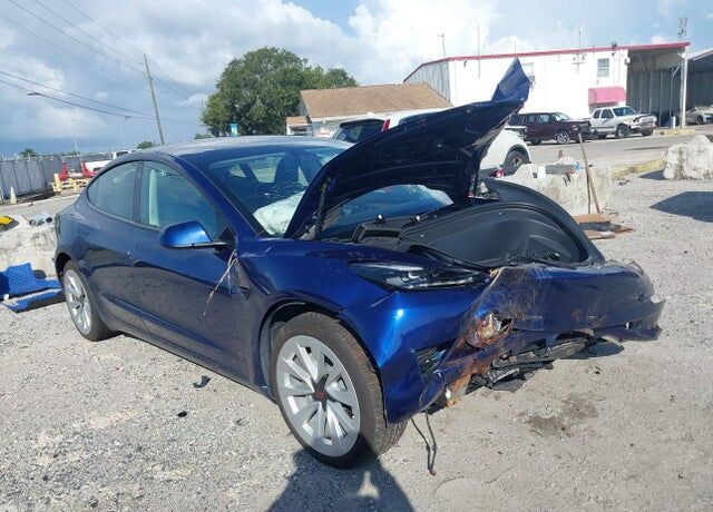 2023 TESLA Model 3