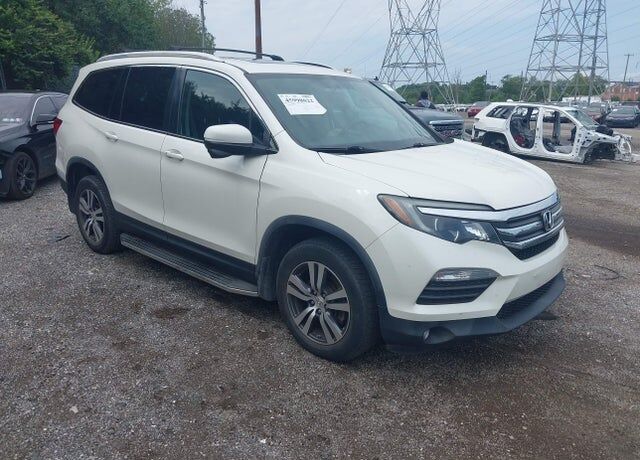 2017 HONDA Pilot