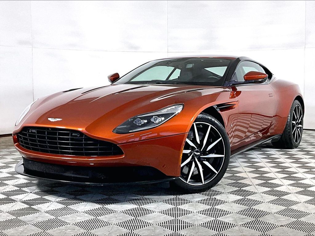 2017 ASTON MARTIN DB11