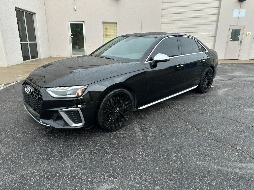 2022 AUDI S4