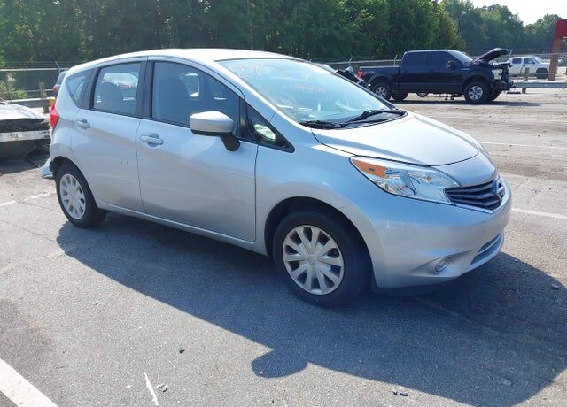 2016 NISSAN Versa