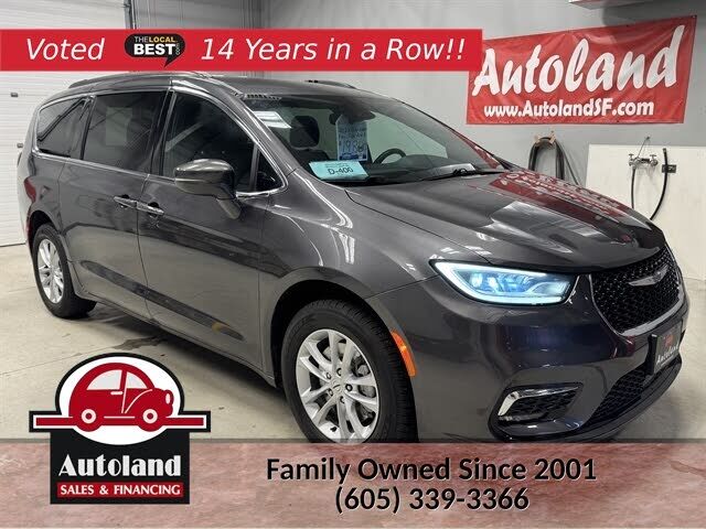 2022 CHRYSLER Pacifica