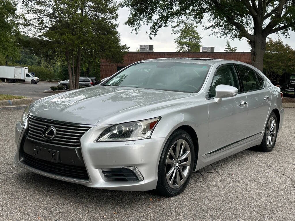 2015 LEXUS LS