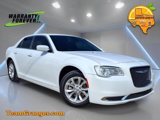 2022 CHRYSLER 300