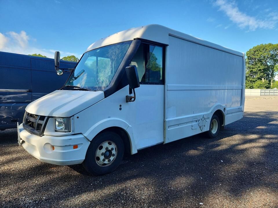 2015 ISUZU NPR/NPR-HD