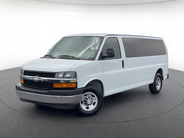 2017 CHEVROLET Express