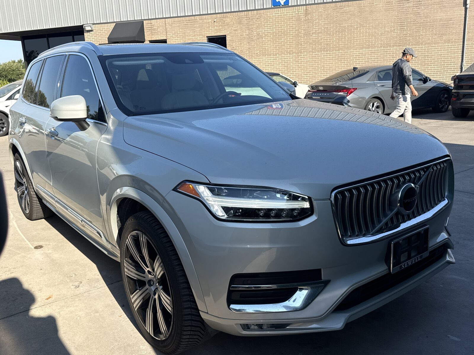2020 VOLVO XC90